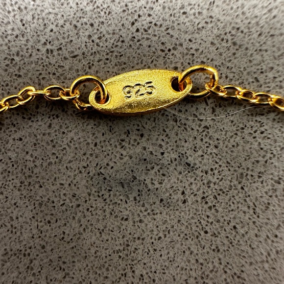 VCA inspired 18K Yellow gold Frivole Pendant. - Picture 6 of 7